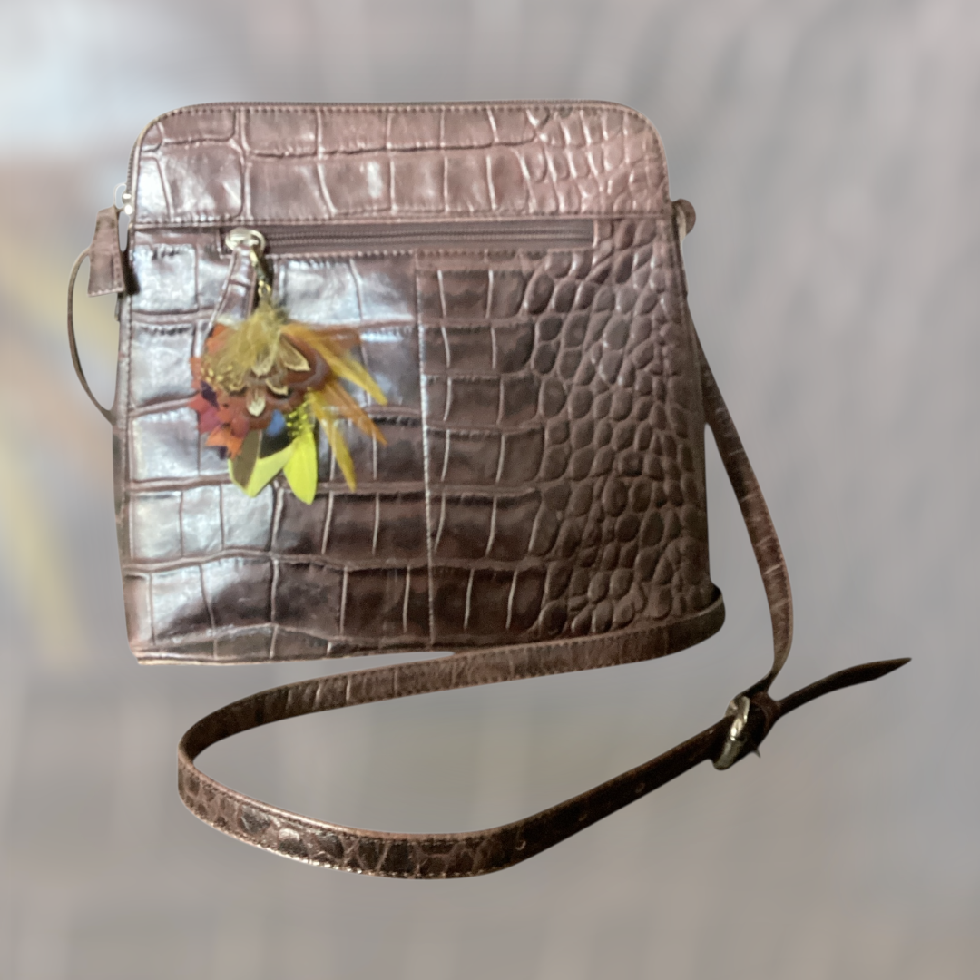 Yellow, & natural feather Hand bag Charm (CFHC6048)