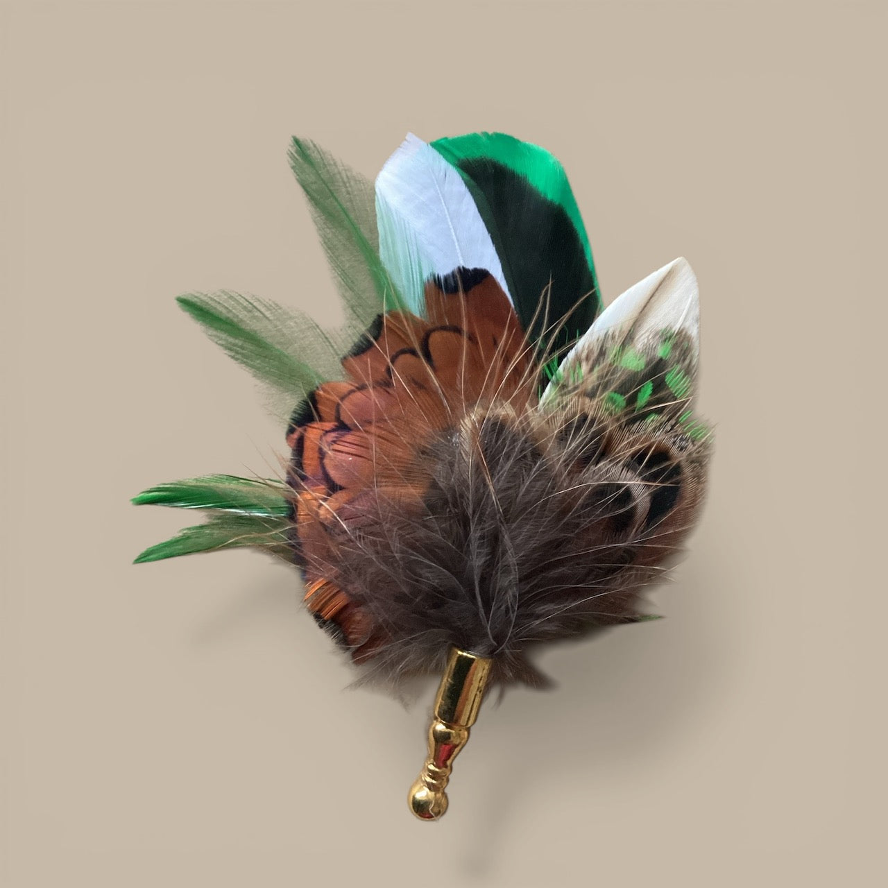 Green & Natural Feather Lapel Pin in a Gold Clasp (CFLP179)