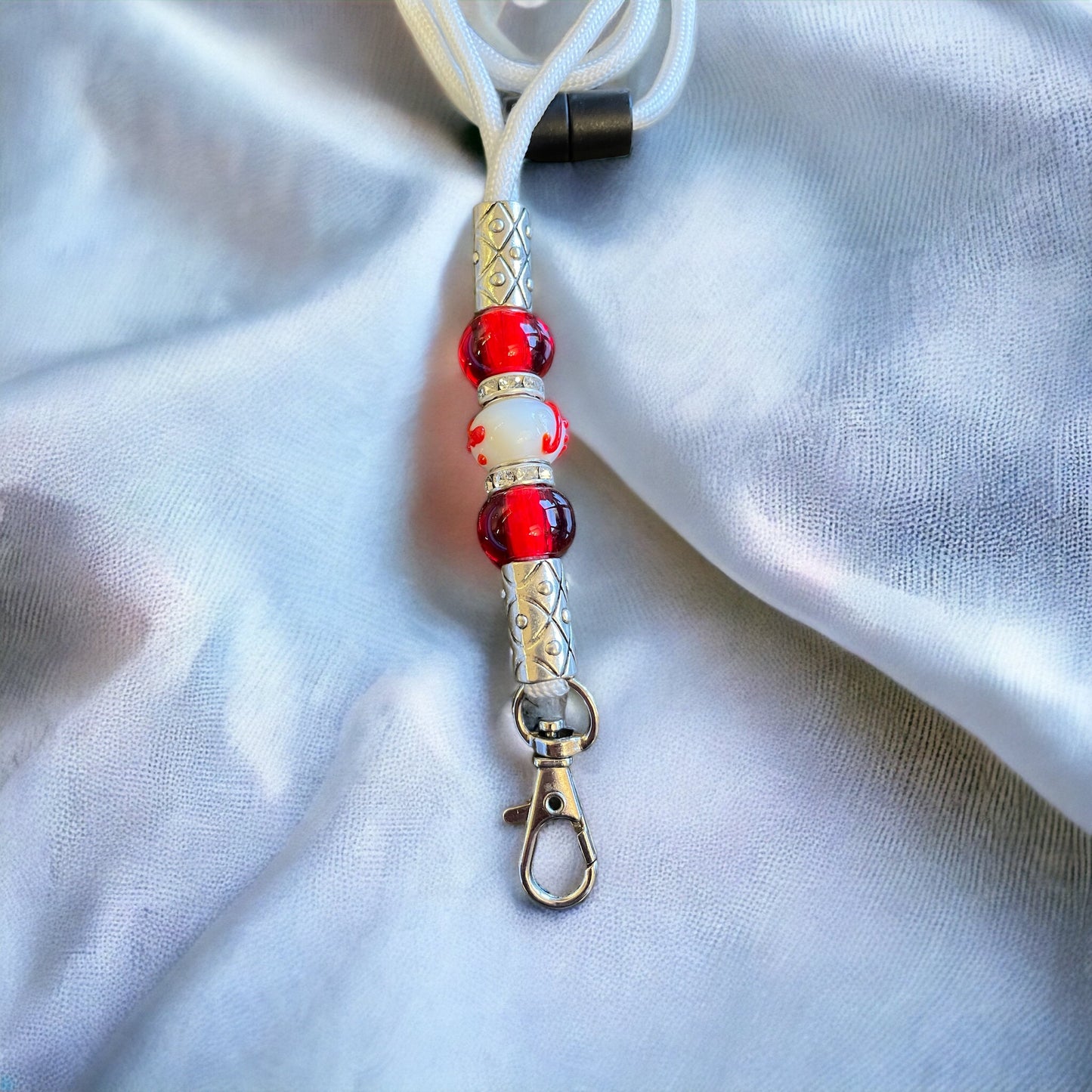 White & Red Beaded Lanyard (CFL8041)