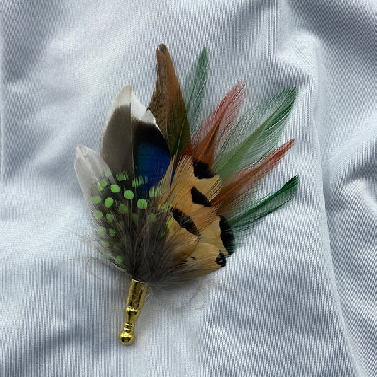 Rust, Green & Natural Feather Lapel Pin (CFLP085)