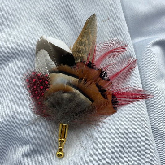 Red & Natural Feather Lapel Pin (CFLP095)