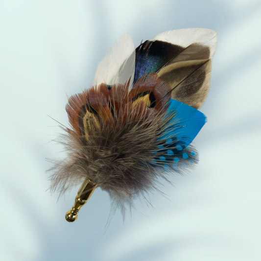 Teal & Natural Feather Lapel Pin in a Gold Clasp (CFLP159)