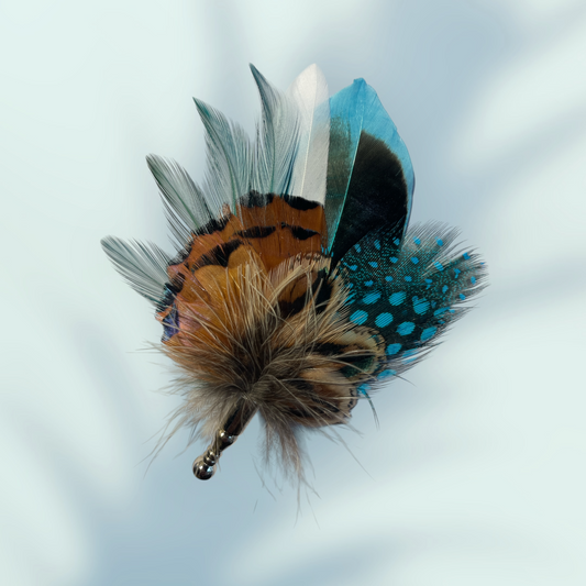 Teal & Natural Feather silver Lapel Pin in a Silver Clasp (CFLP162)