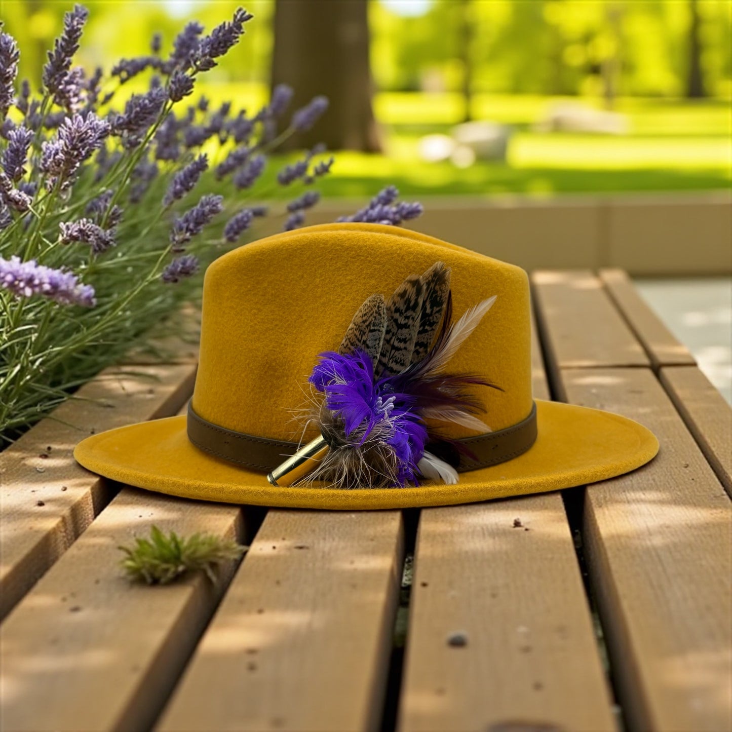 EX DISPLAY REDUCED PRICE. Purple, white and natural Feather Hat Pin (CFP644)