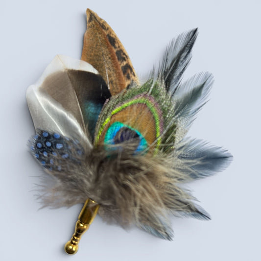 Deep Blue & Natural Feather Lapel Pin CFLP270