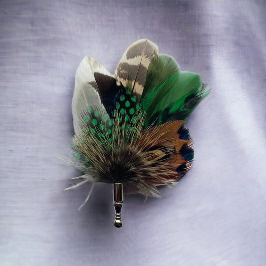 Emerald Green & Natural Feather Lapel Pin (CFLP132)
