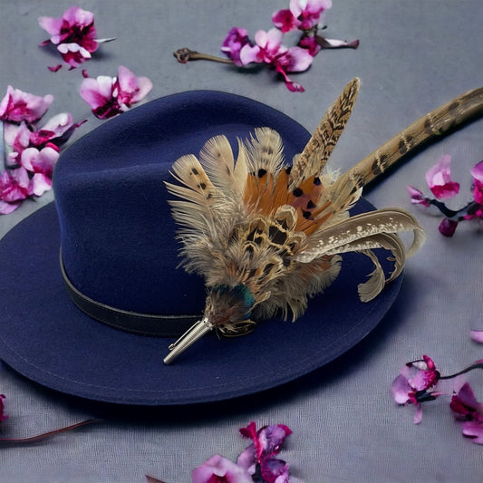 Natural Feather Hat Pin With Silver Clasp (CFP102)