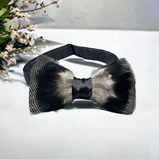 Black & White Feather Bow Tie (CFBT01)